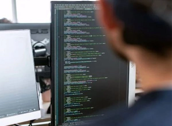 Business News | Indian Tech Industry Growth Fuelled by Govt Support, Innovations and Strong Players, Similar to US, China and Taiwan: Nomura