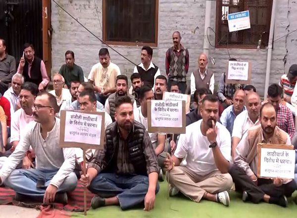 India News | Shimla Beopar Mandal Calls 'bandh' Against Lathi Charge by Police on Hindu Protestors
