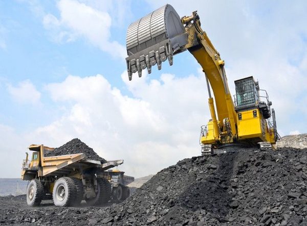 Business News | Coal Ministry Reviews Progress of 71 Auctioned Mines to Boost Domestic Production