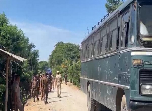 India News | Mob Attacks Police, Goverment Official Injured in Assam's Sonapur Kachutali