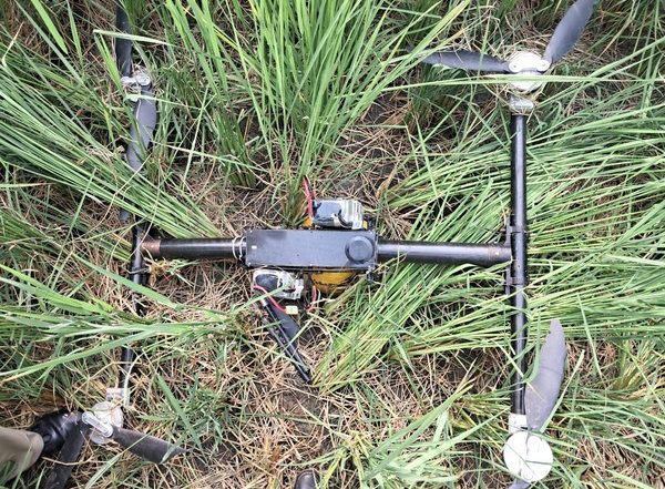 India News | Punjab: BSF, Punjab Police Recover Drone Along with Packet of Heroin in Tarn Taran District