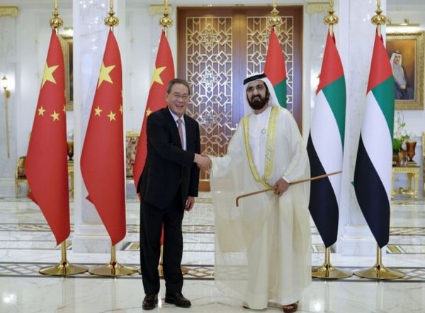 World News | Mohammed Bin Rashid, China's Premier of State Council Discuss Ways to Deepen Bilateral Partnership
