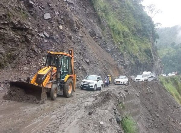 India News | Uttarakhand: Badrinath Highway Blocked at Multiple Locations in Chamoli District