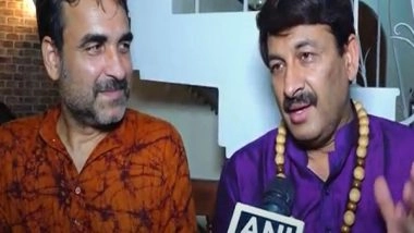 Entertainment News | Manoj Tiwari Visits Pankaj Tripathi's Mumbai Home for Ganpati Darshan