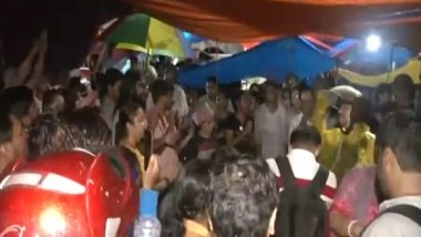 India News | Kolkata: Junior Doctors Continue Protest Demanding Justice in RG Kar Rape-murder Case