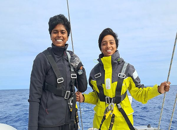 India News | Two Indian Navy Women Officers to Embark on Sailing Expedition, Circumnavigating the Globe
