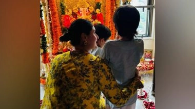 Entertainment News | Kareena Kapoor Khan All Smiles as Her Kids Taimur, Jeh Seek Blessings of Ganpati Bappa