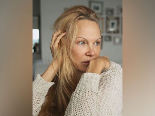 Entertainment News | Pamela Anderson Set to Receive Golden Eye Award at Zurich Film Festival | LatestLY