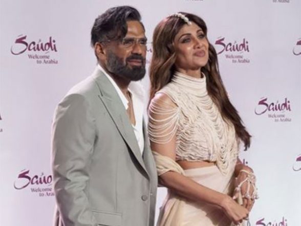 Entertainment News | Shilpa Shetty, Suniel Shetty Reunite at Event, Fans Demand ‘Dhadkan 2’ | LatestLY