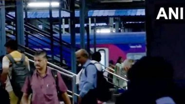 India News | Normal Life Remains Unaffected; Train, Bus Services Resume in Mumbai Following Heavy Downpour