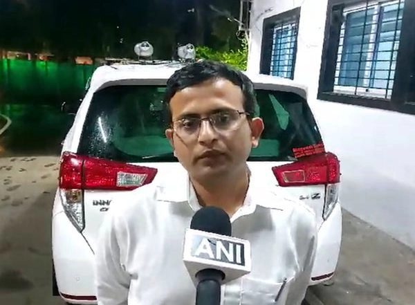 India News | MP: Two Dead, Two Injured as Wall Collapses Due to Heavy Rain in Ujjain