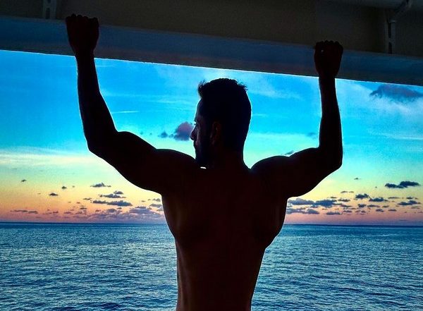 Entertainment News | Fardeen Khan Leaves Fans in Frenzy with His Ripped Physique Amid 'Housefull 5' Shooting