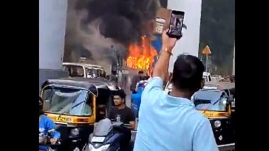 Mumbai Bus Fire Videos: Blaze Erupts in Moving BEST Bus at Gandhi Nagar Junction in Ghatkopar; Passengers Safe