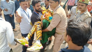 UP Police Refutes Claims of Fan-Assault On Bangladesh Cricket Team Fan 'Tiger Robi' During IND vs BAN 2nd Test 2024, Reveals Heat As Reason for Him Fainting