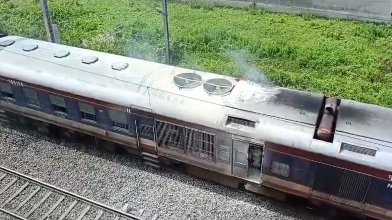 Bihar Train Fire: Engine of DMU Train Going From Kishanganj to Siliguri Allegedly Catches Fire, Video of ‘Burning Train’ Goes Viral