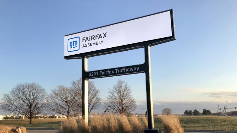 General Motors Layoffs: US-Based Automobile Giant To Lay Off 680 Workers at Kansas City’s Fairfax Plant Amid Production Shutdown