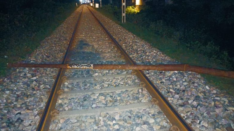 Train Accident Averted: Iron Pole Found on Track, Loco Pilot's Swift Action Prevents Potential Accident in Rudrapur; Visual Surfaces