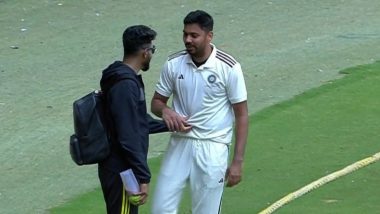 Mohammed Siraj Shares Fun Moment With Avesh Khan On Sidelines of India A vs India B Duleep Trophy 2024 Match (See Pic)