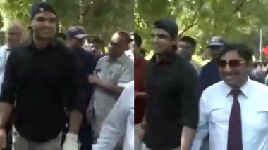 Neeraj Chopra Receives Grand Welcome at Haryana’s Sports University in Sonipat, Star Javelin Thrower Spotted Walking With Plaster on Fractured Hand (Watch Video)