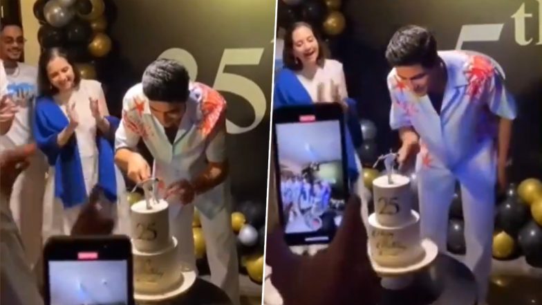 Ishan Kishan Attends Shubman Gill's 25th Birthday Celebrations, Accompanies Star Indian Cricketer As He Cuts Cake During Party (Watch Video)