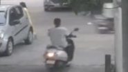 Delhi Scooter Robbery Video: 2 Thieves Steal Scooty From Jangpura Area in Broad Daylight, CCTV Footage of Theft Goes Viral