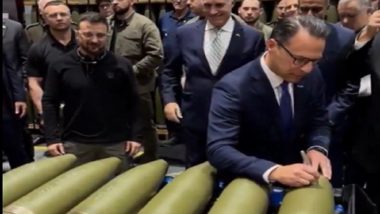 US: Pennsylvania Governor Josh Shapiro Signs Artillery Shell As Ukrainian President Volodymyr Zelensky Smiles in the Background, Video Goes Viral