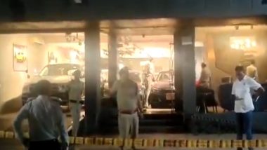 Delhi Shooting: Several Rounds Fired Outside Car Showroom in Naraina Vihar, No Casualties Reported (Watch Videos)