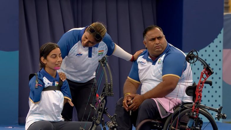 Sheetal Devi, Rakesh Kumar Win Bronze Medal in Mixed Team Compound Open Para-Archery Event at Paris Paralympics 2024 By Defeating Italian Pair in Third-Place Decider Match