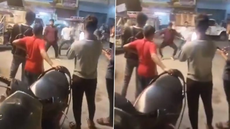 Sambhal: 3 Youths Dance in Middle of Road at Shankar Chowk in Uttar Pradesh To Make Reel, 1 Arrested After Video Goes Viral