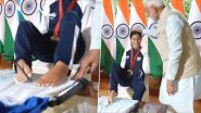 Paris Paralympics 2024 Bronze Medallist Sheetal Devi Presents Prime Minister Narendra Modi with Autographed Jersey (Watch Video)