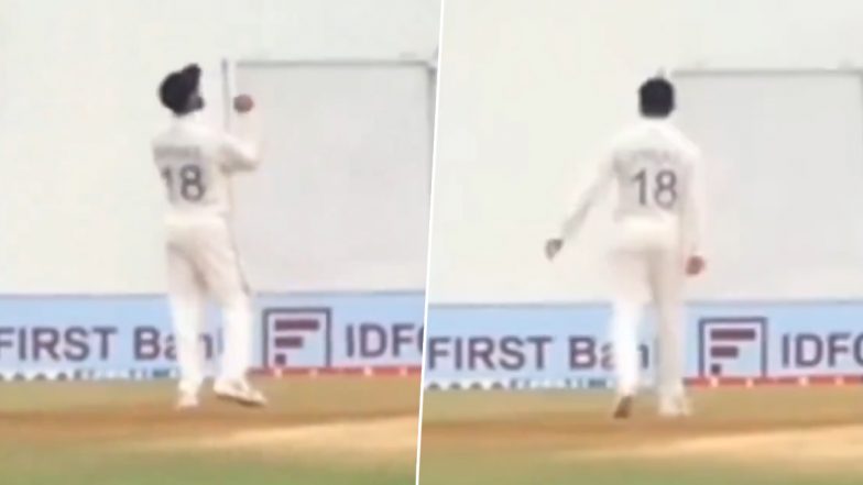 Virat Kohli Spotted Performing 'Naagin Dance' Pose During IND vs BAN 1st Test 2024 in Chennai, Video Goes Viral