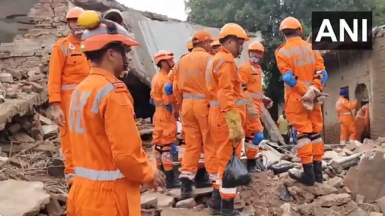 Factory Blast in Firozabad: 2 Children Among 5 Dead in Firecracker Godown Explosion, 11 Hospitalised (Watch Videos)