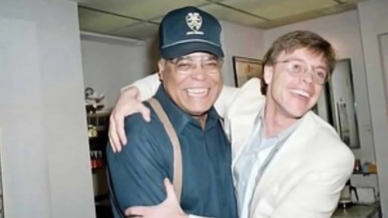 Mark Hamill Pays Tribute to James Earl Jones; 'Star Wars' Icon Dies at 93