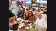 Shabana Azmi Enjoys Vada Pav and Chai With Crew After Successful &lsquo;Kaifi Aur Main&rsquo; Performance in Pune