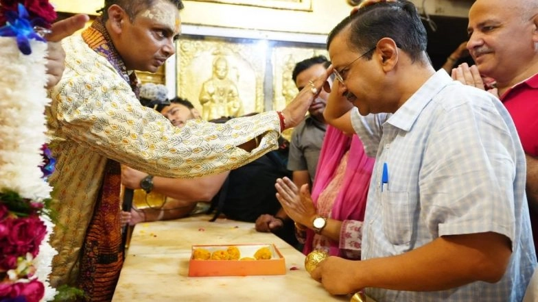 Delhi CM Arvind Kejriwal Offers Prayers at Hanuman Temple, Day After Release from Jail