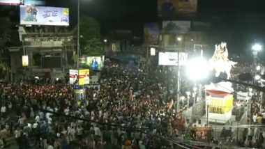 ‘Reclaim the Night’: Thousands Rally Across West Bengal, Police Pick Up 2 for Misbehaving With Protesting Women in Kolkata (Watch Videos)