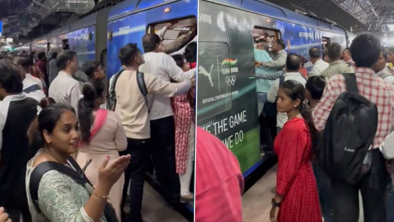 Mumbai Local Train Overcrowding: Viral Video Shows Commuters Cramped in AC Train Compartment, Raises Safety Concerns