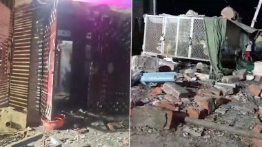 Pratapgarh Firecracker Factory Blast: 1 Killed, 2 Injured After Explosion at Illegal Firecracker Warehouse in Uttar Pradesh; Probe Launched (Watch Video)