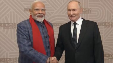 PM Narendra Modi Receives Warm Welcome From Russian President Vladimir Putin at Dinner Hosted for BRICS Leaders (Watch Video)