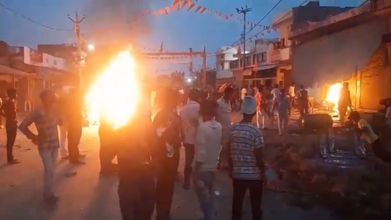 Bahraich Violence: 1 Killed As Clash Erupts Between 2 Communities During Durga Immersion Procession in Uttar Pradesh; Police Mobilised (Watch Videos)