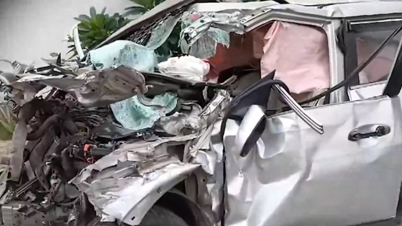 Car Collides With Truck on Agra-Lucknow Expressway in Etawah 