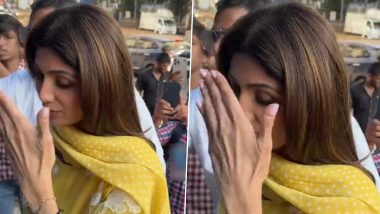 ‘Ye Bhi Koi Jagah Hai?’: Shilpa Shetty Gets Annoyed After Paps Block Her Way at Hospital Entrance As She Visits Govinda (Watch Video)