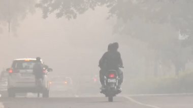 Delhi Air Quality: Delhi AQI Drops to 'Very Poor', Smog Engulfs City as GRAP-II Measures Enforced (Watch Videos)