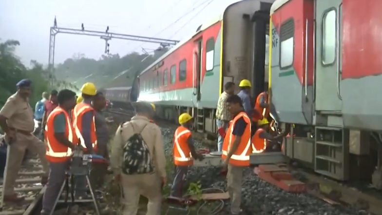 Train Derailment in Assam: Restoration Work Underway After 8 Coaches of Agartala-LTT Express Derails in Dima Hasao, No Casualties Reported (Watch Videos)