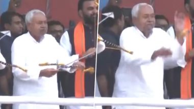 Nitish Kumar’s Awkward Moment Caught on Camera: Bihar CM Throws His Arrow While Trying to Shoot at Ravan During Dussehra Celebration, Video Goes Viral