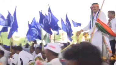 Nana Patole Files Nomination From Sakoli Seat: Maharashtra Congress Chief Rides Bullock Cart To Submit Nomination Papers, Expresses Confidence of MVA Winning Polls (Watch Video)