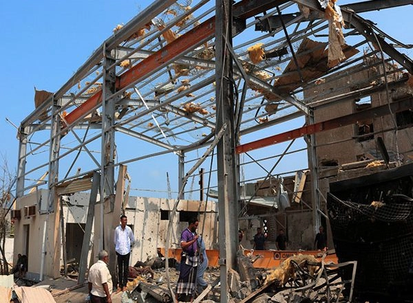 World News | Ship in Red Sea Targeted by Suspected Yemen-based Houthis