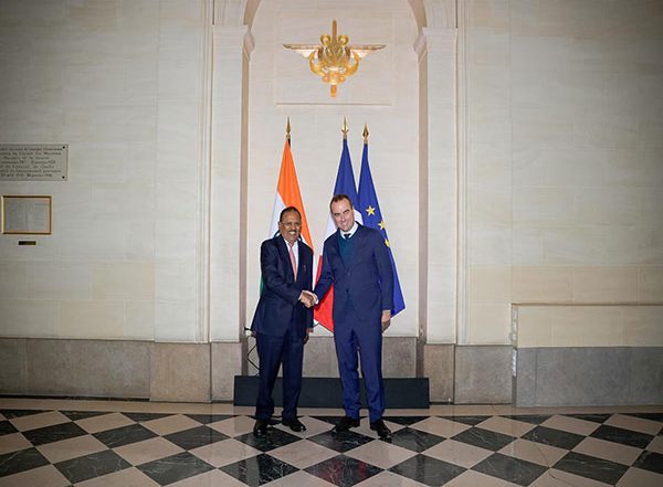 World News | NSA Doval, French Armed Forces Minister Lecornu Discuss Defence Cooperation