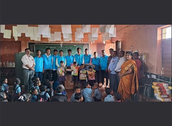 Business News | IYDF and Basappa Dhage Host Educational Aid Event for Children in Belagavi
