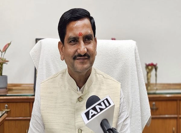 India News | Indian Metro Rail Network to Surpass US Metro Network in 3-4 Yrs: MoHUA